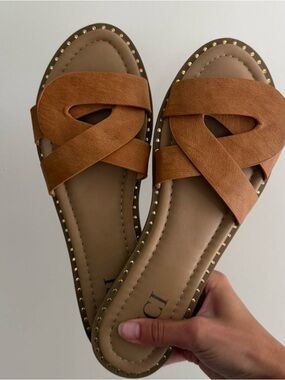 VICI Women’s Tan Crisscross Slide Sandals with Stud Trim